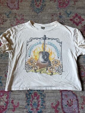 White Nashville Tennessee Graphic Crop Top - Country Music Tee